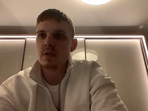 Snapshot of neilho1 chatting on January 17, 6:54 pm neilho1 online show from January 17, 6:54 pm