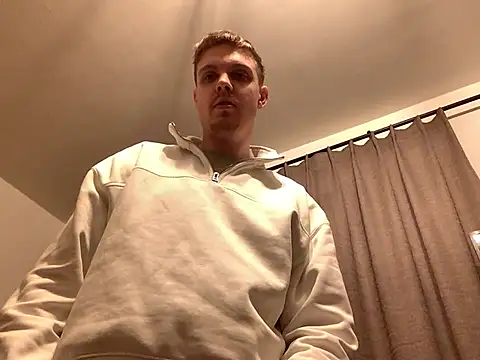 Snapshot of neilho1 chatting on March 7, 10:32 pm neilho1 online show from March 7, 10:32 pm