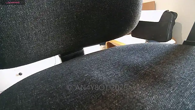 an4y8ot online show from January 30, 11:55 am