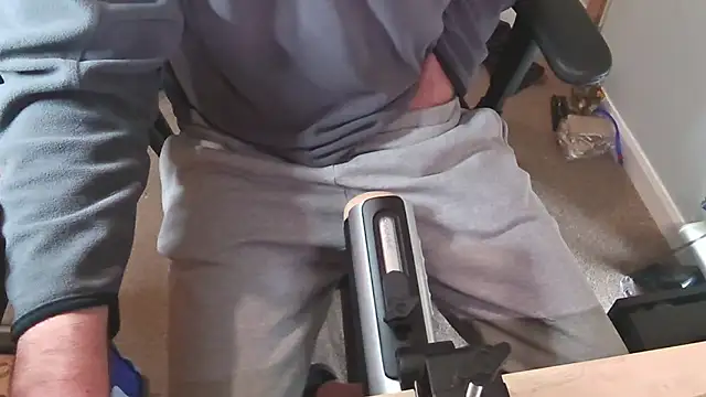 Snapshot of an4y8ot chatting on November 28, 11:24 am an4y8ot online show from November 28, 11:24 am