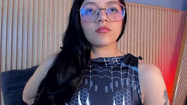 Snapshot of lana_dol chatting on October 23, 12:48 pm lana dol online show from October 23, 12:48 pm