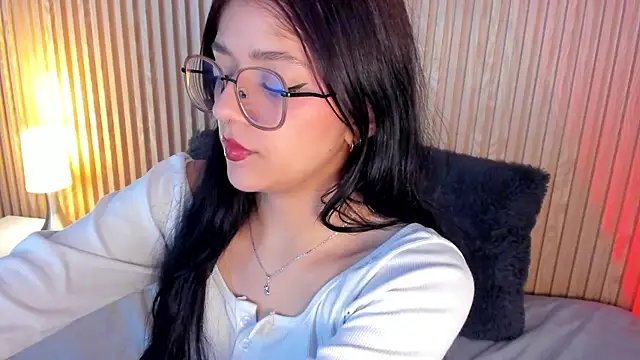 Snapshot of lana_dol chatting on October 24, 1:07 pm lana dol online show from October 24, 1:07 pm