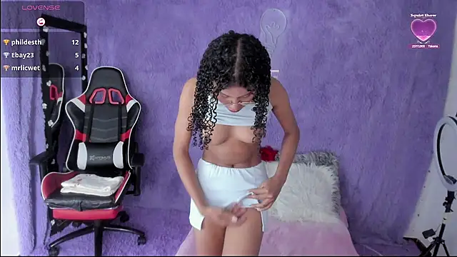 allis0n ik online show from February 4, 5:21 am