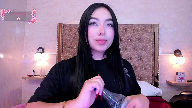 Snapshot of gaby_desire777 chatting on December 13, 12:39 pm gaby desire777 online show from December 13, 12:39 pm