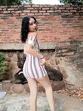 sweet outdoor charm online show from November 12, 8:19 pm