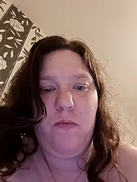CurvyMilf1992 online show from October 10, 11:59 pm