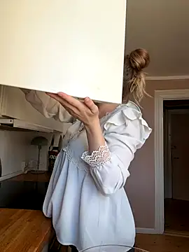 Hr Frk Olsen online show from October 18, 9:54 am