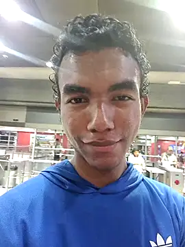 Reynold2608 online show from March 6, 11:56 pm