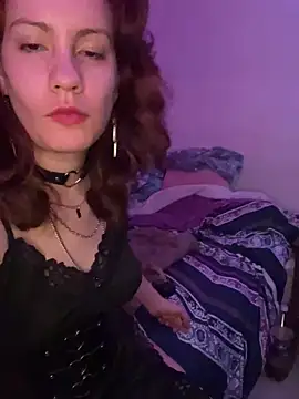 Snapshot of Nina-Chick777 chatting on December 22, 3:11 am Nina-Chick777 online show from December 22, 3:11 am