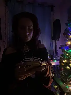 Snapshot of Nina-Chick777 chatting on December 27, 7:40 am Nina-Chick777 online show from December 27, 7:40 am
