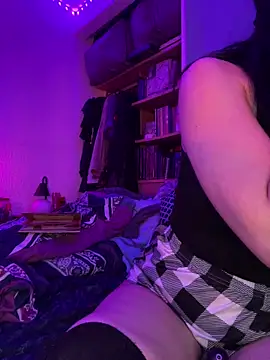 Snapshot of Nina-Chick777 chatting on June 15, 2:36 am Nina-Chick777 online show from June 15, 2:36 am