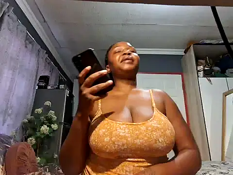 EbonyRose9 online show from January 13, 11:30 am