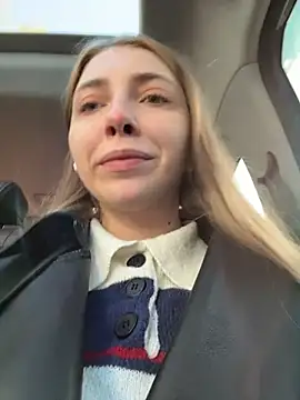 Sunny   Bunny online show from October 3, 8:22 am