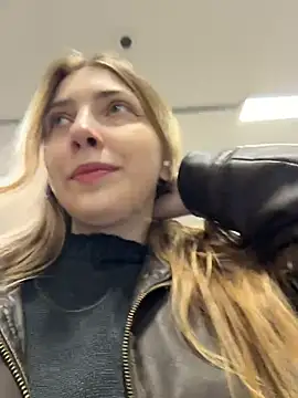 Sunny   Bunny online show from February 19, 1:07 pm