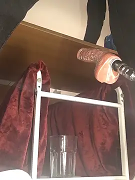 Snapshot of Inseminator69 chatting on April 7, 5:30 am Inseminator69 online show from April 7, 5:30 am