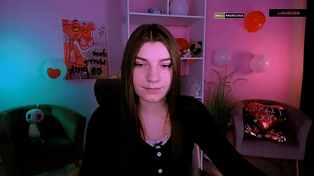 Snapshot of pure_radiance1 chatting on February 24, 9:43 am pure radiance1 online show from February 24, 9:43 am