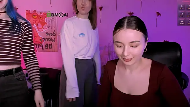 pure radiance1 online show from March 1, 10:06 am