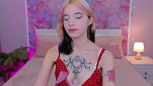 as1an girlfriend online show from January 3, 4:22 am