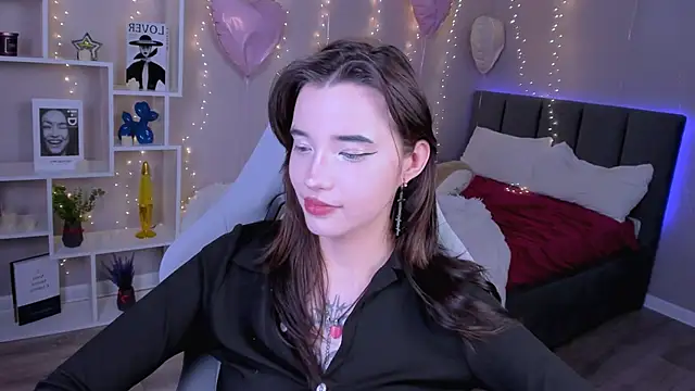 as1an girlfriend online show from March 11, 2:50 am