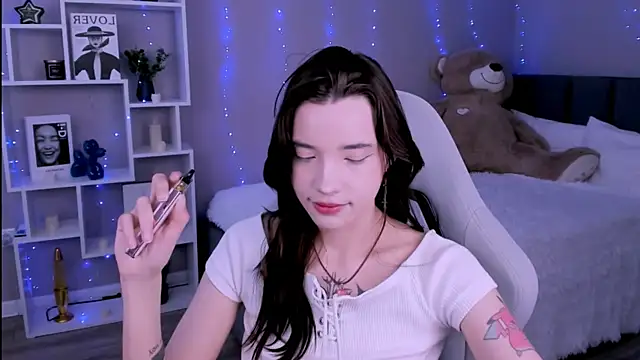 as1an girlfriend online show from May 15, 3:46 am