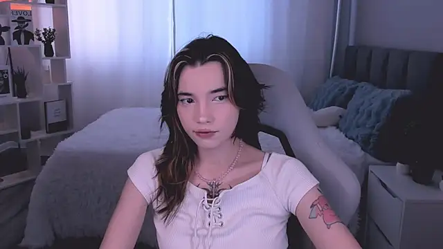 as1an girlfriend online show from July 17, 1:07 pm