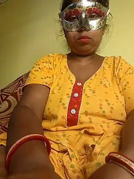 Snapshot of tinabhabhi chatting on April 20, 10:18 am tinabhabhi online show from April 20, 10:18 am