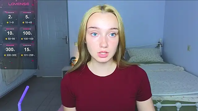 Wild Sophie  online show from October 10, 6:18 pm