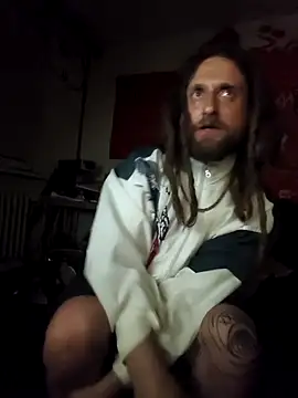 Snapshot of Ozomitro chatting on October 12, 4:00 am Ozomitro online show from October 12, 4:00 am