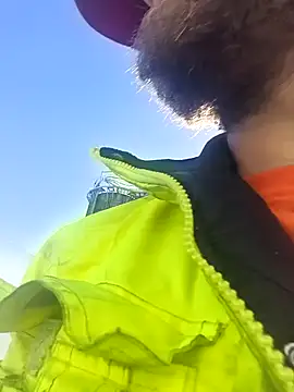 Snapshot of Ozomitro chatting on October 13, 11:10 am Ozomitro online show from October 13, 11:10 am