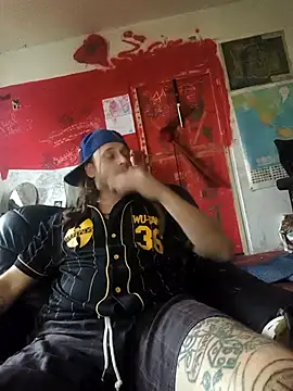 Snapshot of Ozomitro chatting on October 27, 2:21 pm Ozomitro online show from October 27, 2:21 pm