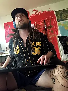 Snapshot of Ozomitro chatting on October 31, 2:51 pm Ozomitro online show from October 31, 2:51 pm