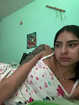 Hilary pinkk online show from December 19, 5:40 am