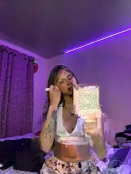 Hilary pinkk online show from March 2, 2:30 am