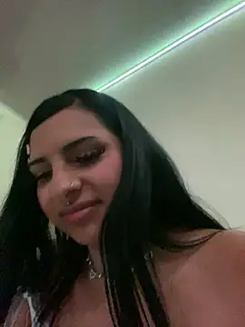 Hilary pinkk online show from March 12, 1:14 am