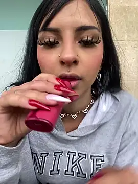 Hilary pinkk online show from March 20, 3:36 pm