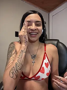 Hilary pinkk online show from November 27, 2:57 am