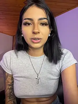 Hilary pinkk online show from May 9, 10:04 pm