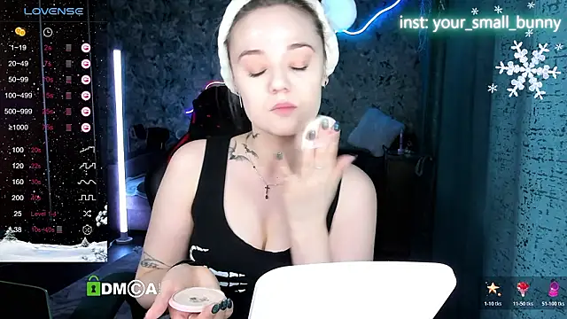 Snapshot of Your_small_bunny chatting on February 2, 2:10 am Your small bunny online show from February 2, 2:10 am