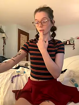 Snapshot of dreamteemergirl chatting on October 11, 9:13 pm dreamteemergirl online show from October 11, 9:13 pm