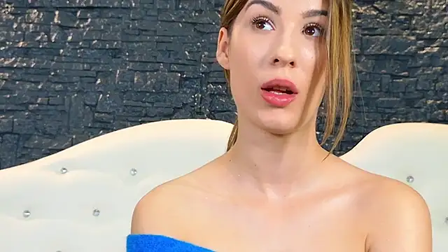 LaurynCopper online show from December 30, 9:48 am