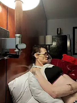 ivylee31 online show from January 12, 1:21 am