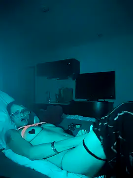 ivylee31 online show from January 13, 10:58 am