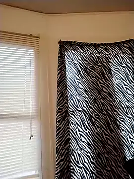 ivylee31 online show from February 7, 10:20 pm