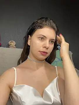 CurlyLara online show from January 30, 10:40 am