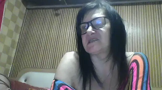 Snapshot of AlanaLaDream chatting on January 29, 11:56 pm AlanaLaDream online show from January 29, 11:56 pm