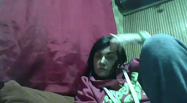 Snapshot of AlanaLaDream chatting on February 18, 4:16 pm AlanaLaDream online show from February 18, 4:16 pm