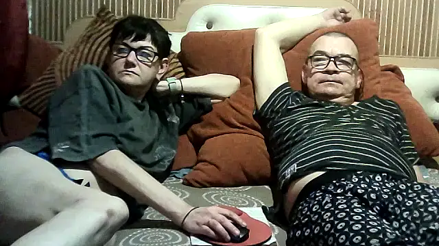 AlanaLaDream online show from October 4, 5:55 pm