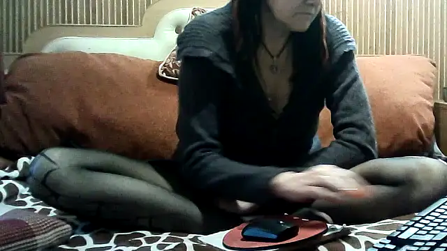 AlanaLaDream online show from March 8, 1:59 pm