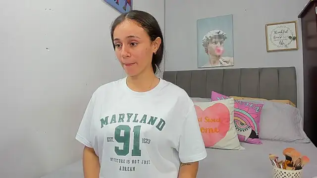 naughtyloverss online show from March 27, 6:18 pm