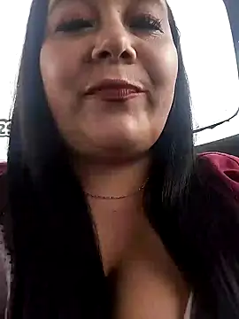 sara pineros online show from January 25, 6:57 pm